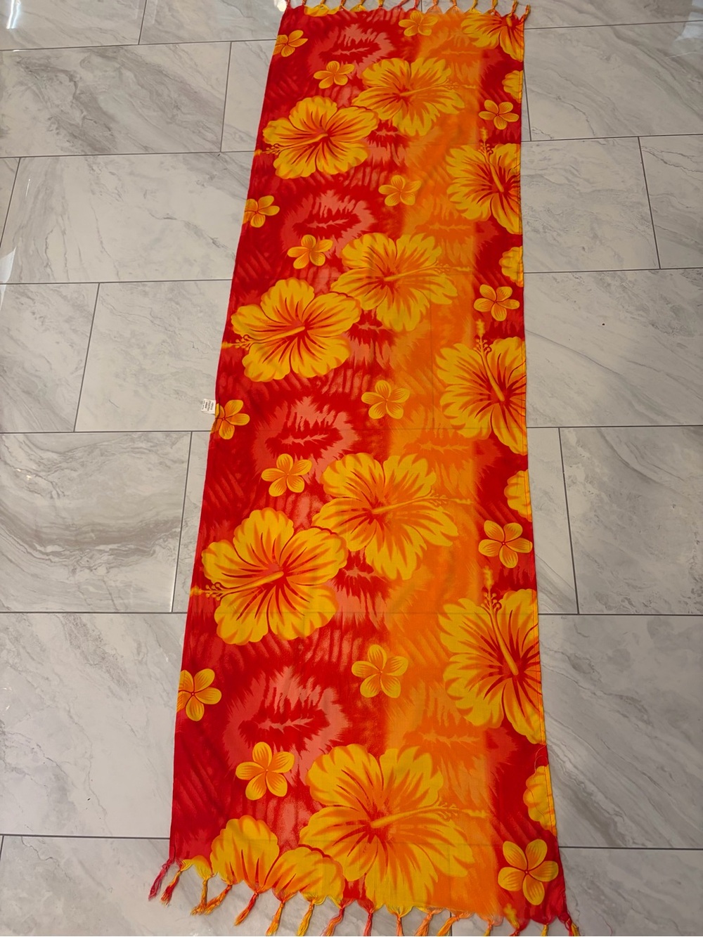Hibiscus collection, Hawaii – Vibrant Red & Yellow Floral Sarong Wrap Scarf